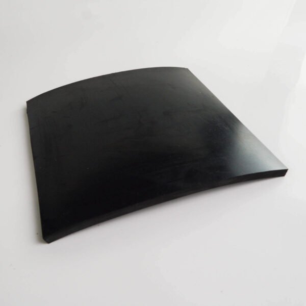 Rubber bottoms - thick high-density djembe feet to protect the bottom