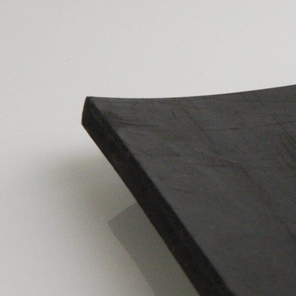 Rubber bottoms - thick high-density djembe feet to protect the bottom